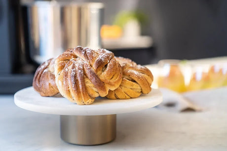 Juicy cinnamon rolls